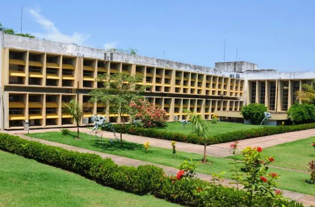 Justiça derruba exigência do passaporte sanitário em Universidade Federal do país