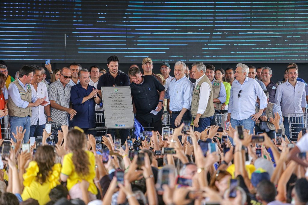 FIERN participa de entrega, pelo presidente da República, de novo trecho da malha férrea em Parnamirim