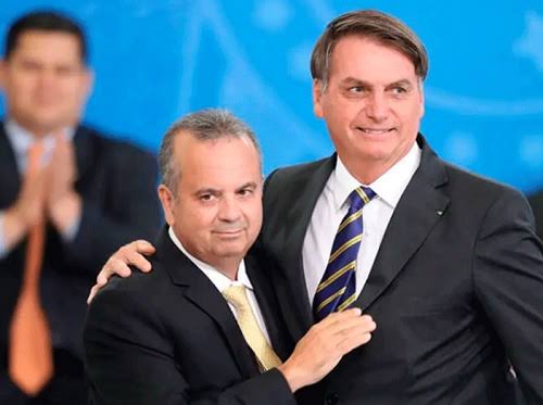 VÍDEO: Bolsonaro à Rogério Marinho: “Missão dada é missão cumprida com esse cabra da peste”