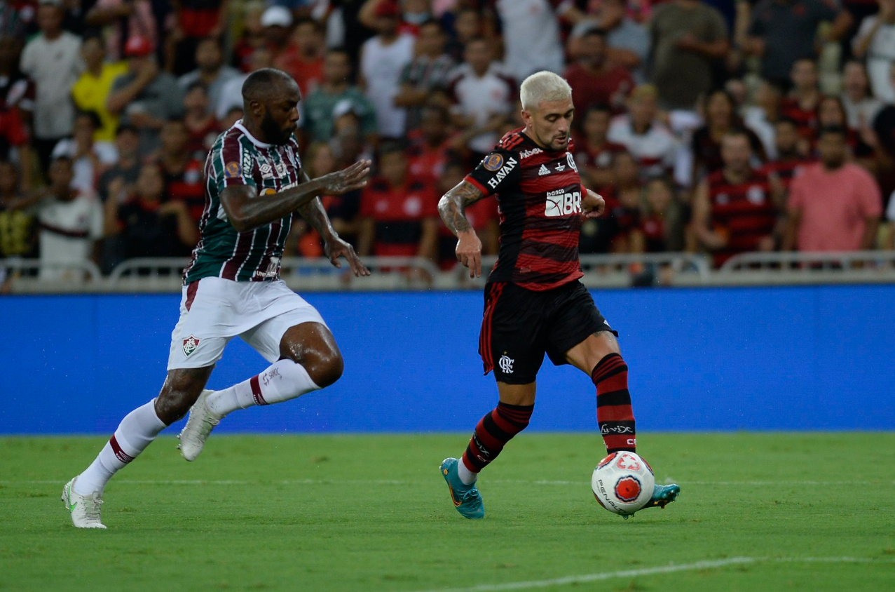 Record bate recorde de audiência com a decisão do Campeonato Carioca; Globo fica distante novamente