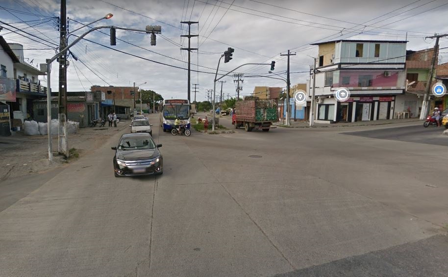 Homem é morto dentro do carro na frente da esposa e dos filhos no Km 6, em Natal
