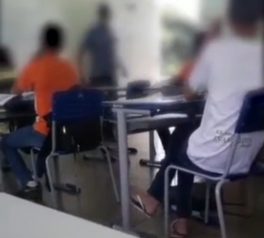VÍDEO: Professor chama aluno de “vagabundo” e “lixo” e é demitido