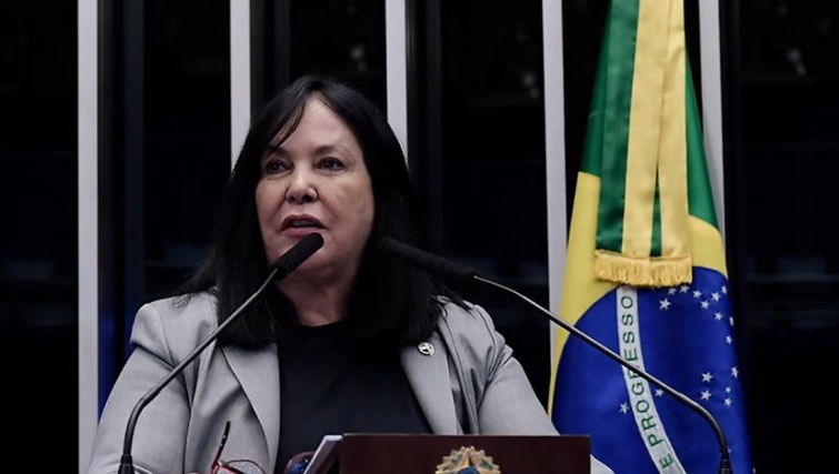 Senadora expõe fraude na coleta de assinaturas para CPI do MEC