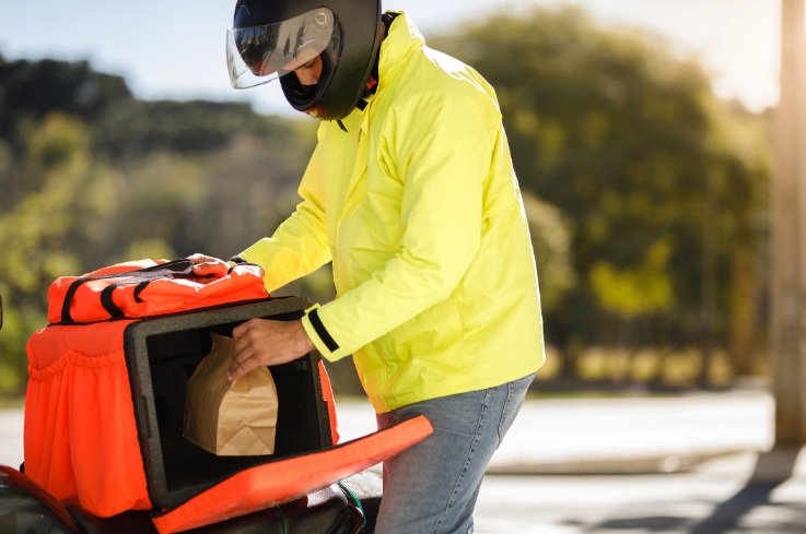 Donos de restaurantes em Natal relatam prejuízos por causa de golpes utilizando aplicativos de delivery