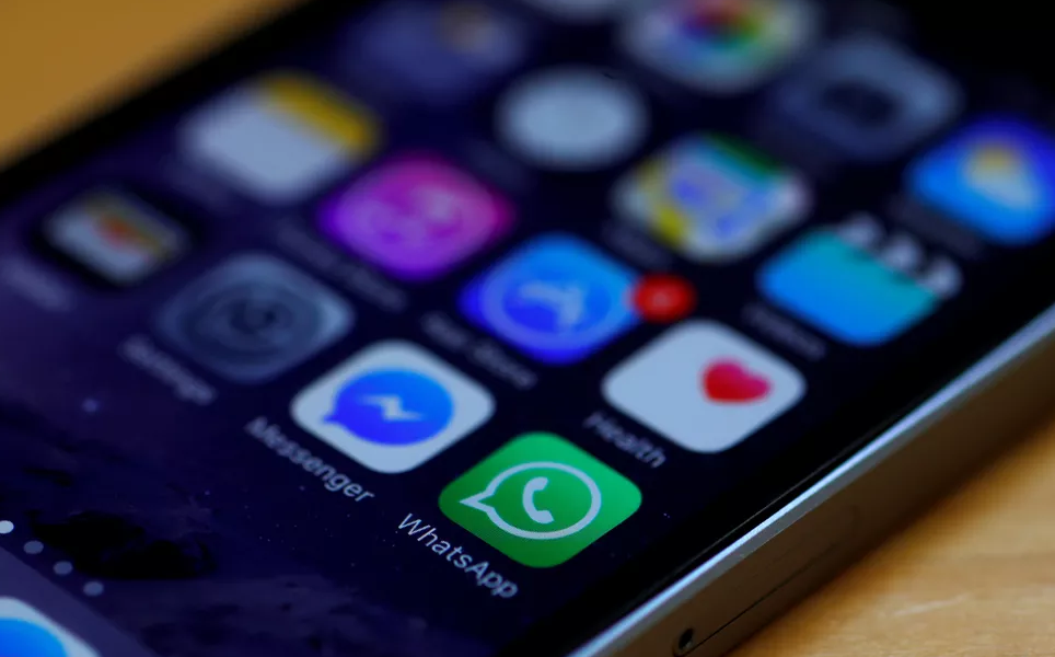 WhatsApp anuncia pacotão de melhorias: reações nas mensagens, envio de arquivos grandes e mais