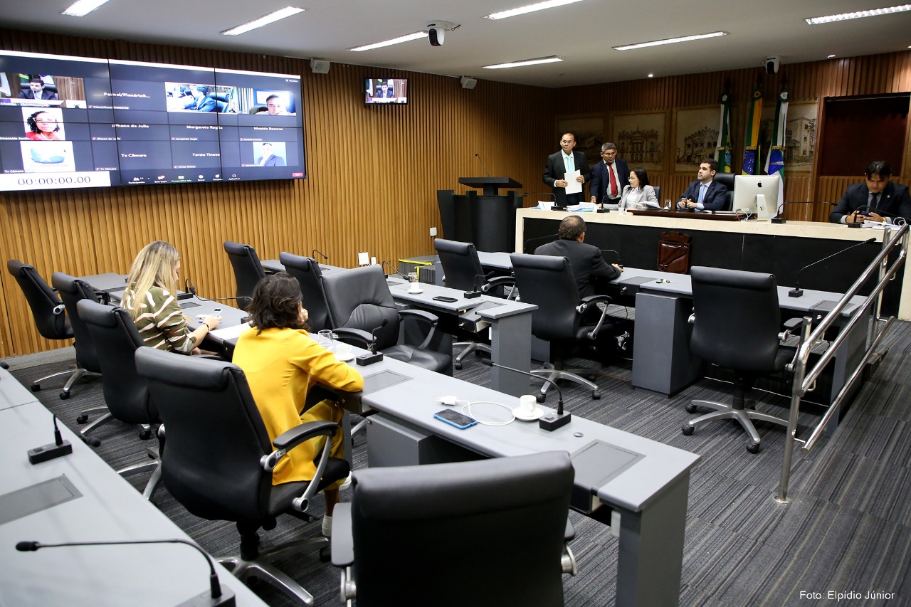 Vereadores de Natal aprovam Programa Colorindo a Escola