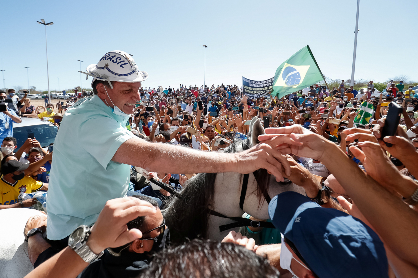 VÍDEO: Crescimento de Bolsonaro entre eleitores jovens preocupa PT