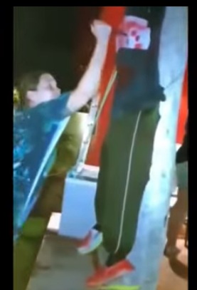 VÍDEO: Procuradora esfaqueia boneco de Bolsonaro durante malhação do Judas