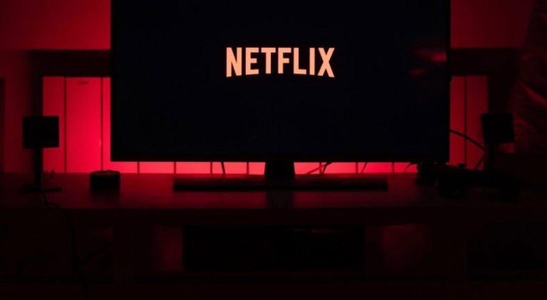 Netflix perde 200 mil assinantes e ações da empresa caem 20%