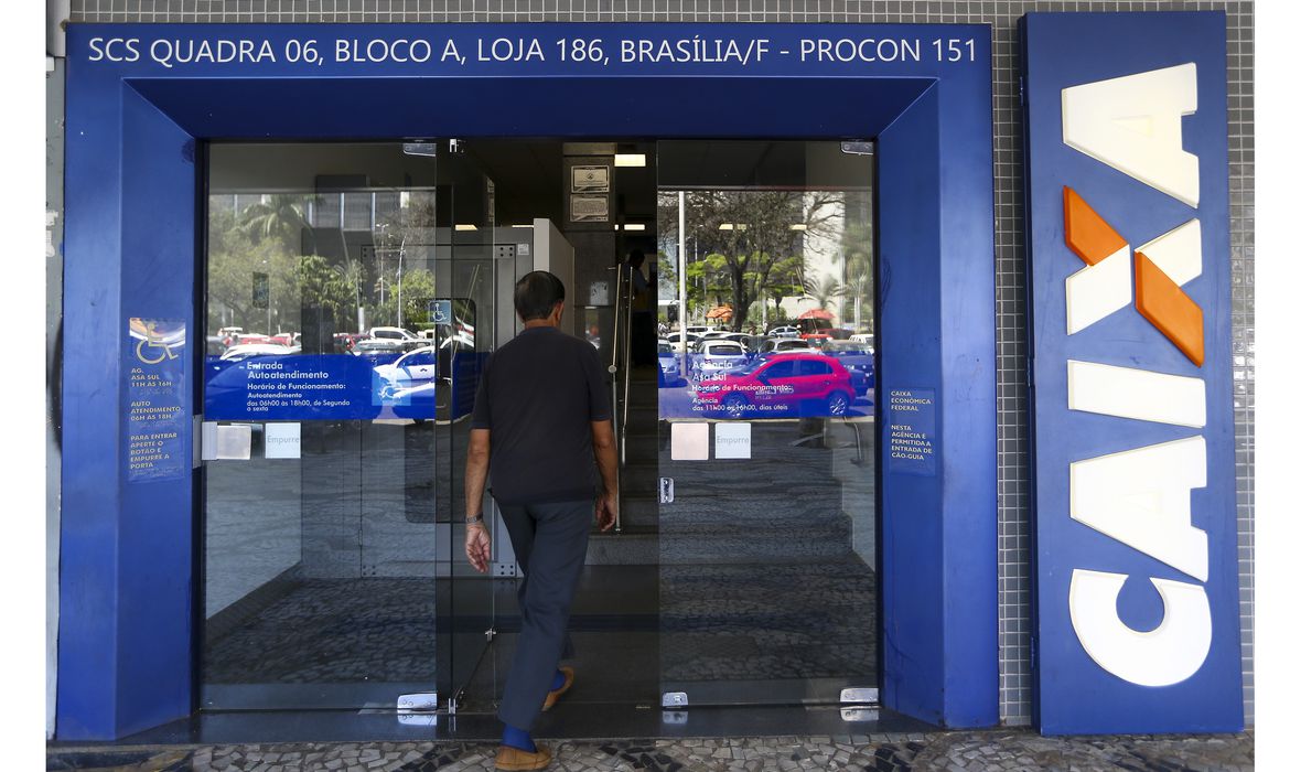 Bancos fecharão no feriado de amanhã (21) em todo o país