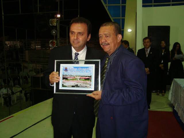 Carlos Eduardo Alves recebe pela segunda vez o título de cidadão caicoense