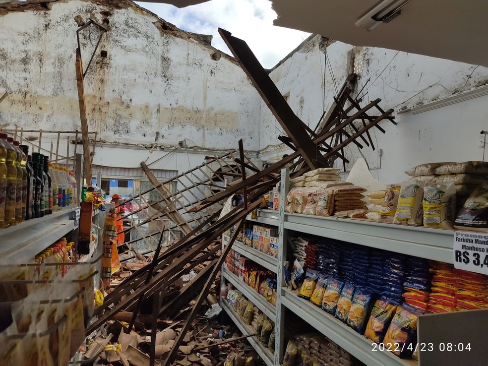 Teto de supermercado desaba no RN