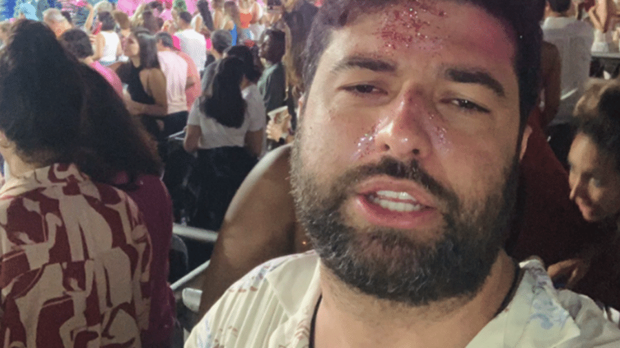 Repórter da Globo se empolga e cai na folia: 'Pra cima dos p*to'