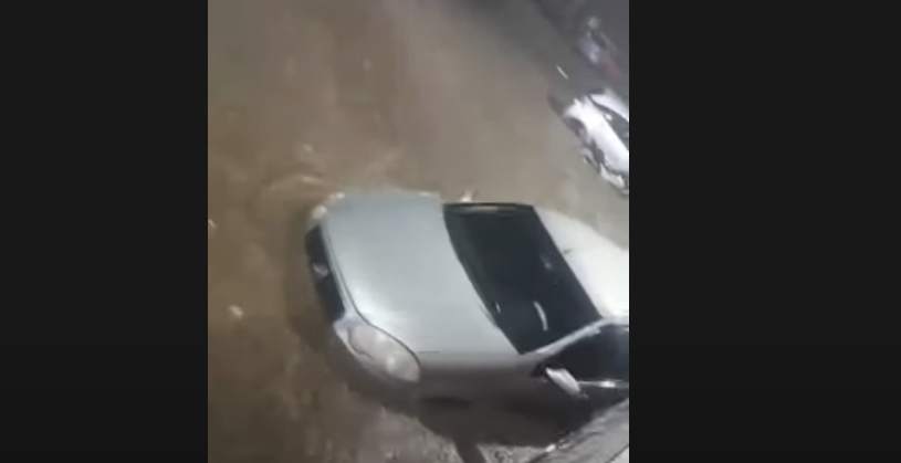 VÍDEO: Muita chuva, ruas alagadas e pessoas quase "ilhadas" em Pau dos Ferros