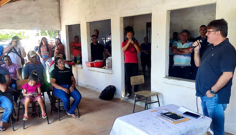 Obras de adutora e estradas serão realizadas em assentamentos potiguares