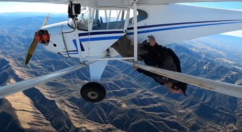 VÍDEO: Perícia conclui que youtuber causou acidente de avião de propósito para ganhar visualizações