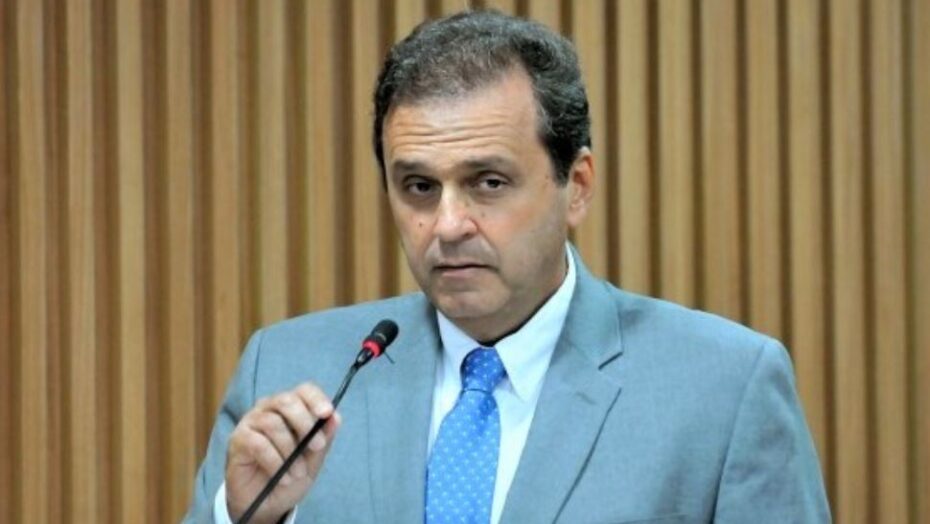 Carlos Eduardo minimiza lançamento de Rafael Motta ao Senado: “o PDT está muito bem sintonizado com o PT”