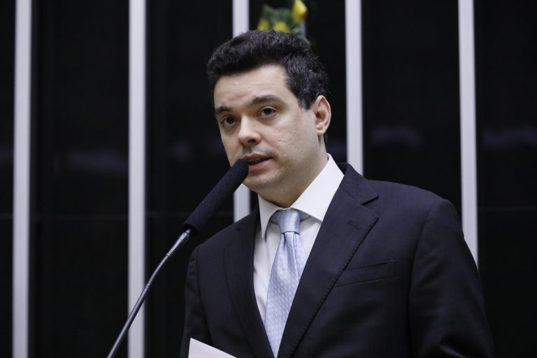 Walter Alves confirma apoio do MDB a candidatura de Carlos Eduardo
