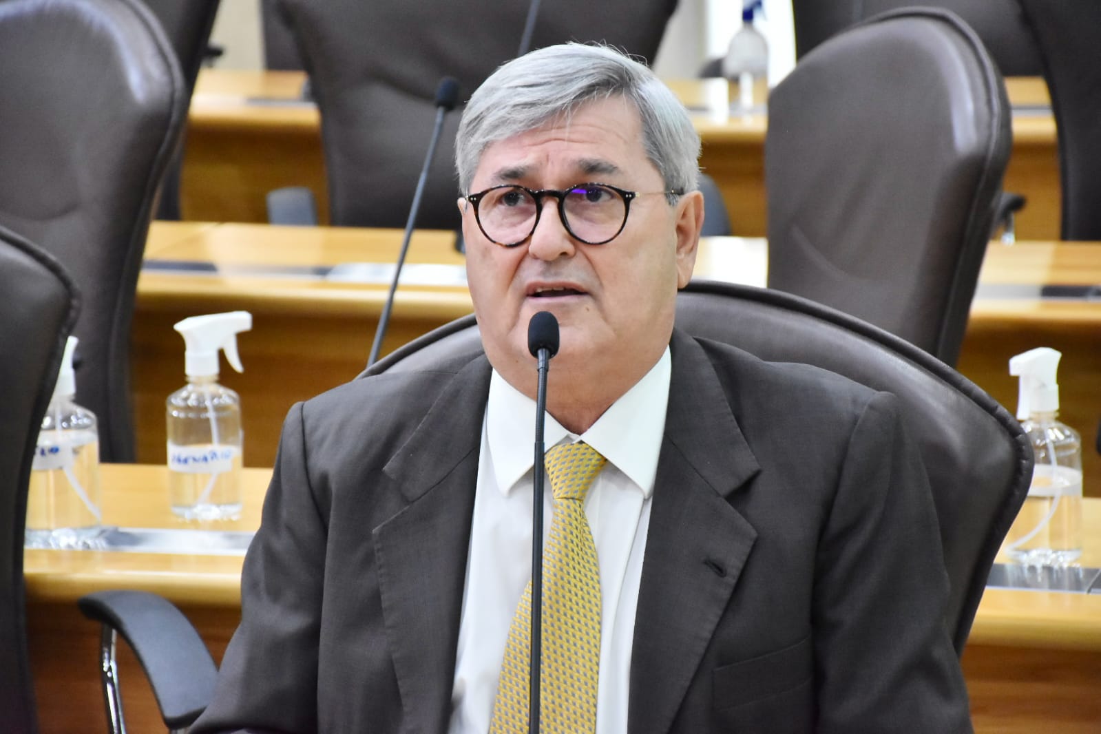 Tomba Farias pede intervenção do MP para o problema de cirurgia de amputação de membros que o Estado não realiza