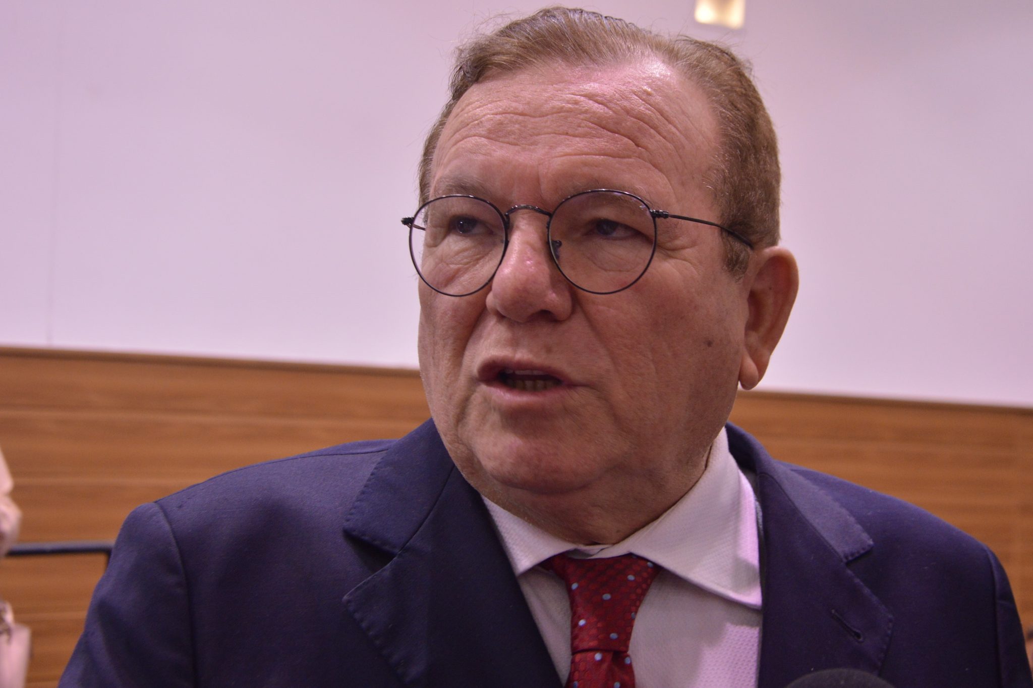 Ex-secretário de Fátima, Jaime Calado se diz incomodado com a falta de apoio de Carlos Eduardo a Lula