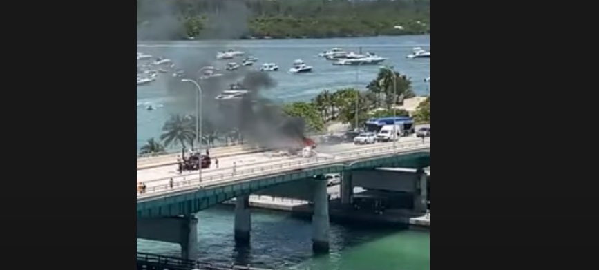 VÍDEO: Avião monomotor cai em ponte e atinge carros em Miami, nos EUA