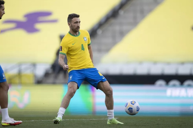 Tite convoca zagueiro Léo Ortiz para os amistosos da Seleção contra Coreia do Sul e Japão