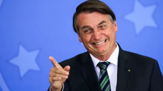 Bolsonaro ironiza casamento de Lula: ‘Quero saber se teve pobre lá’