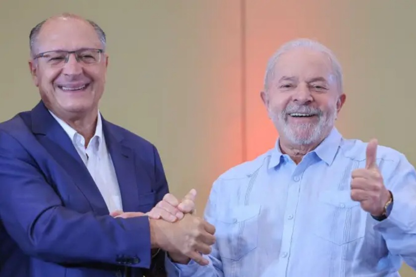 Comitê Lula-Alckmin quer um dos pais do Plano Real para comandar economia
