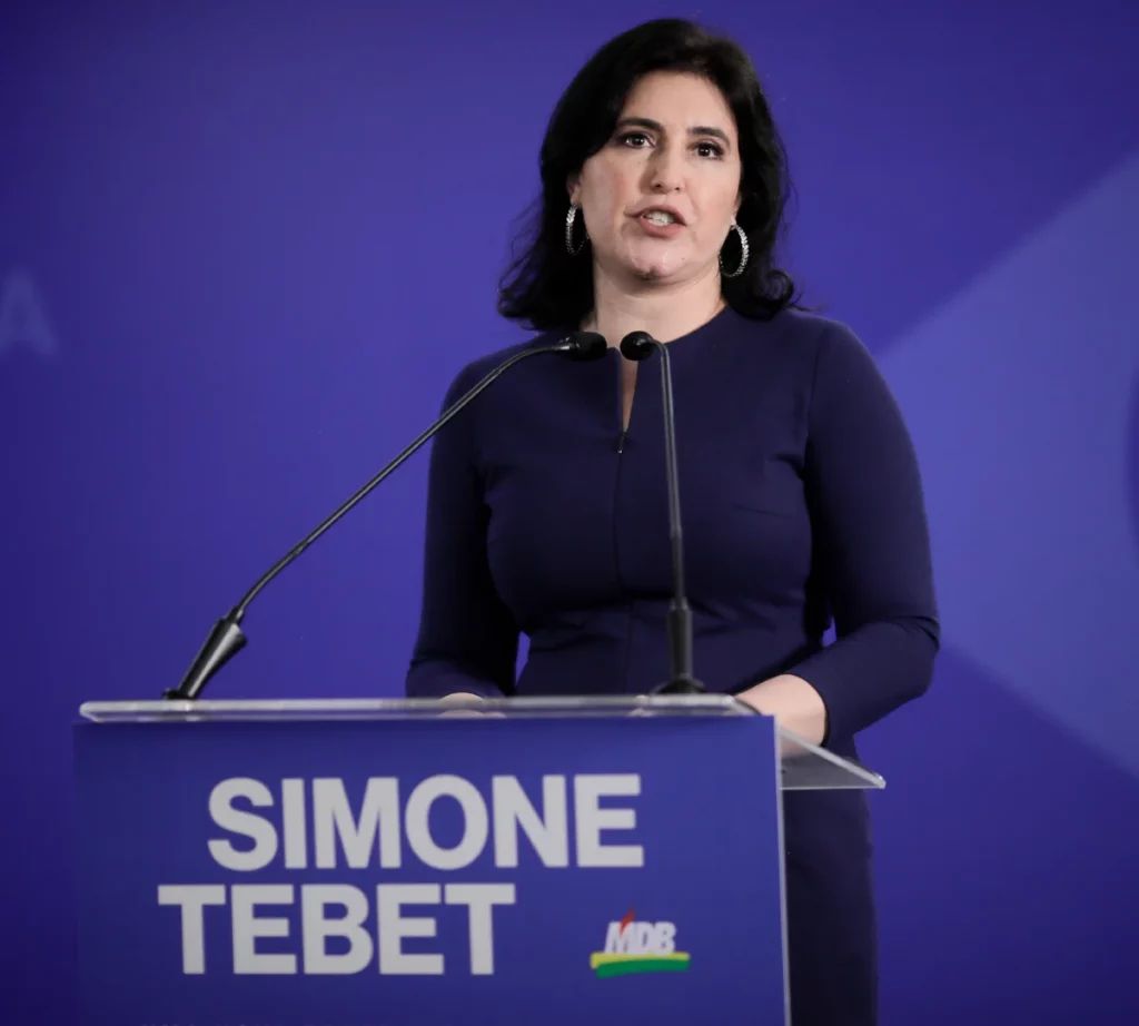 Simone Tebet se diz ‘honrada com missão’: ‘O centro democrático vai ganhar essas eleições’