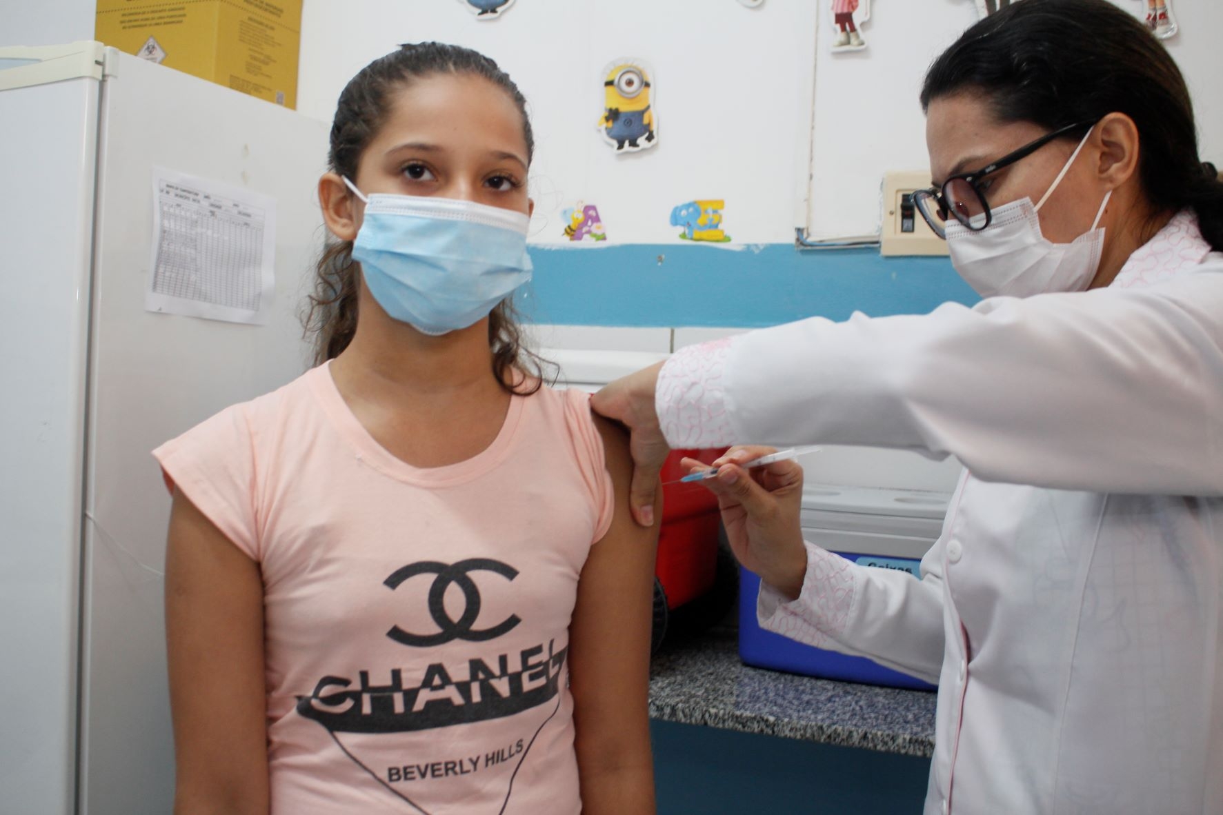 Natal inicia vacinação D3 contra Covid-19 para público de 12 a 17 anos