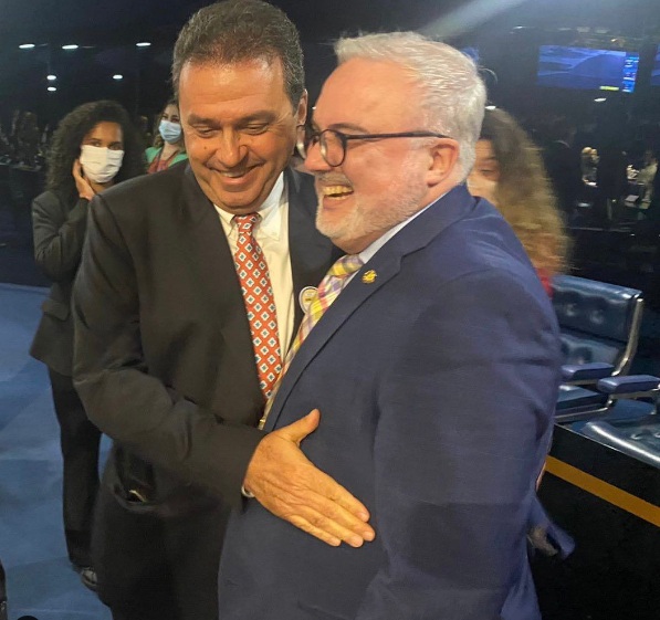Após dizer que desconhecia senador com nome de Jean Paul, Carlos Eduardo agora diz que está em sintonia com o...