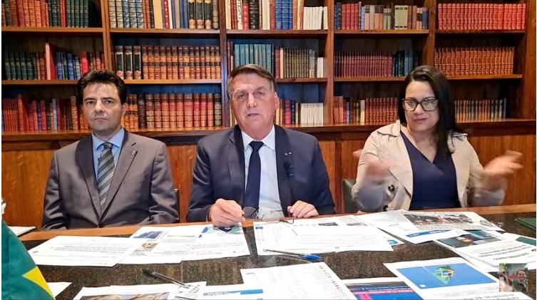 VÍDEO: Bolsonaro desafia Rede Globo a debater segurança das urnas