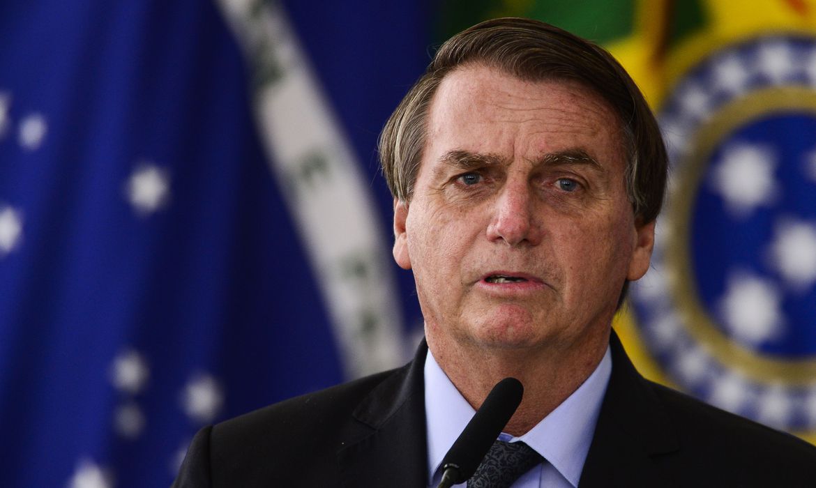 Bolsonaro afirma: ‘No Brasil, surgiu uma classe de ladrão de liberdade. Se precisar, iremos à guerra’