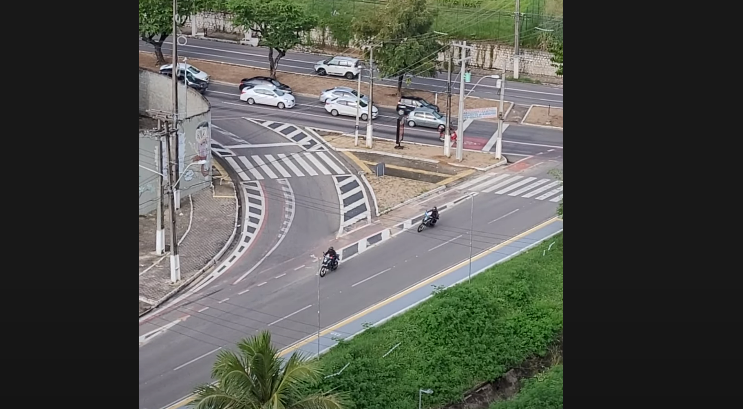 VÍDEO: Viatura é alvo de disparos dentro do Passo da Pátria