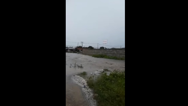 VÍDEO: Chuvas deixam parte de cemitério de Caicó alagada