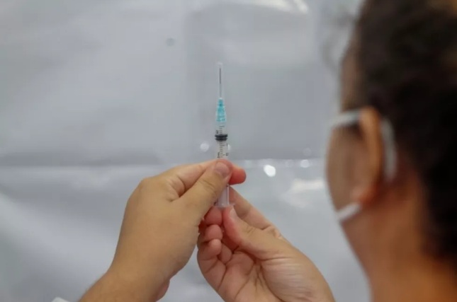 Ministério da Saúde recomenda quarta dose da vacina contra a Covid para pessoas acima de 50 anos