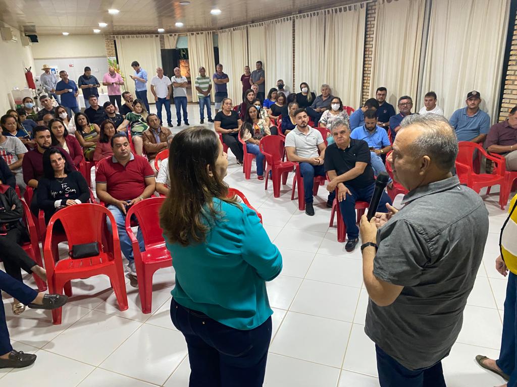 Com agenda em municípios do Alto Oeste, Rogério Marinho recebe homenagem em Pau dos Ferros