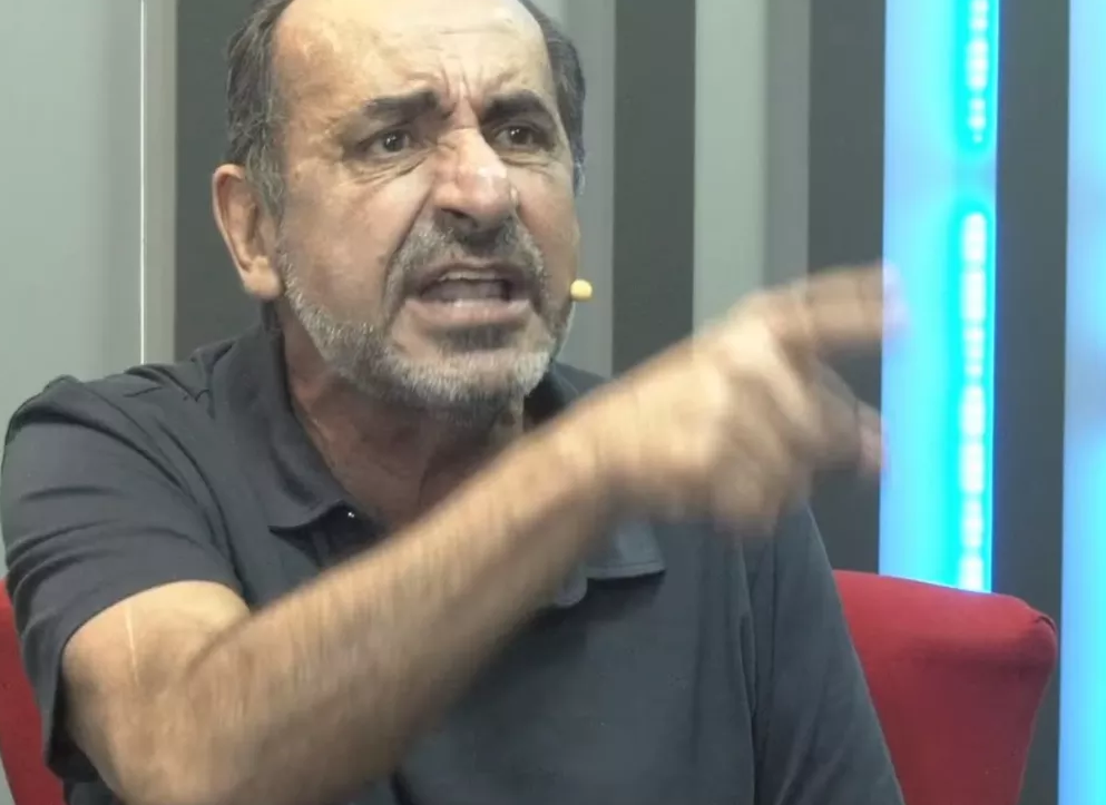 Kalil discute com entrevistador em Capelinha: 'É mais fácil eu te jogar pela janela, moleque'