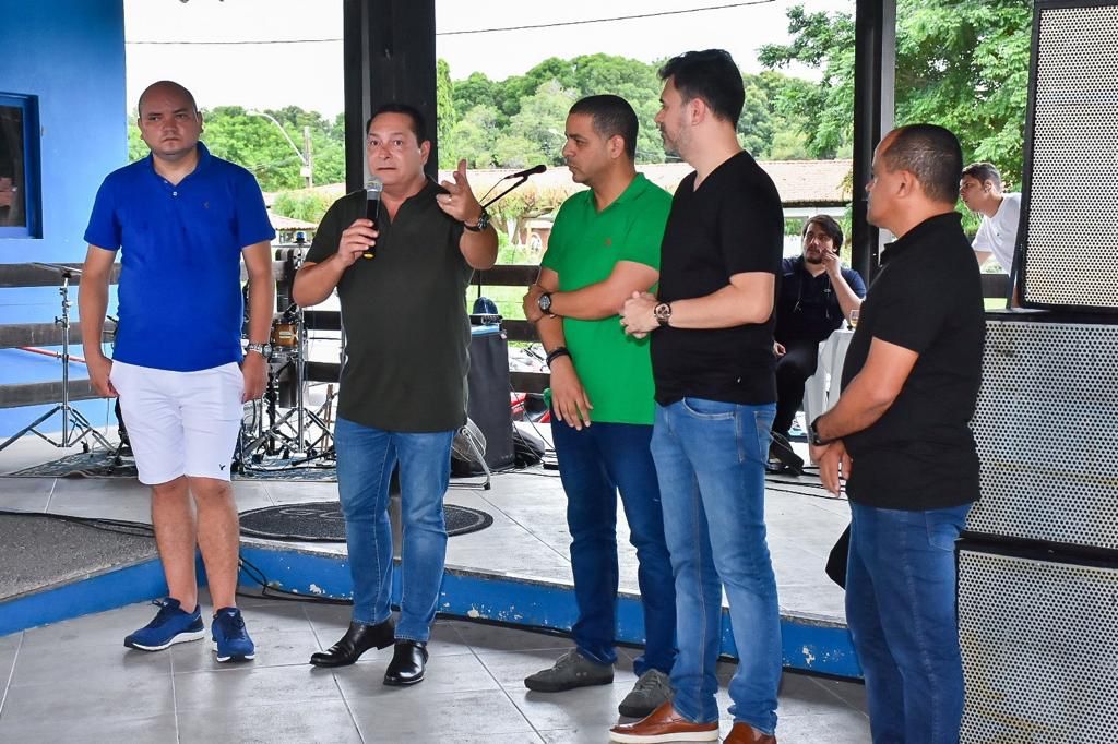 Parnamirim: Ezequiel Ferreira prestigia encontro dos amigos do vereador Professor Ítalo Siqueira