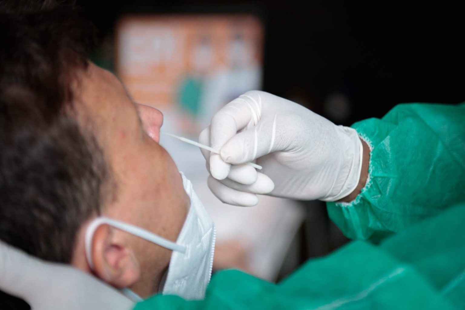 Casos de covid crescem 338% em 10 dias no RN