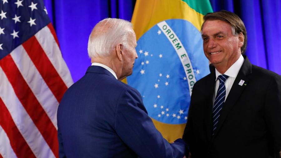 Bolsonaro diz que “mudou de opinião” sobre Joe Biden