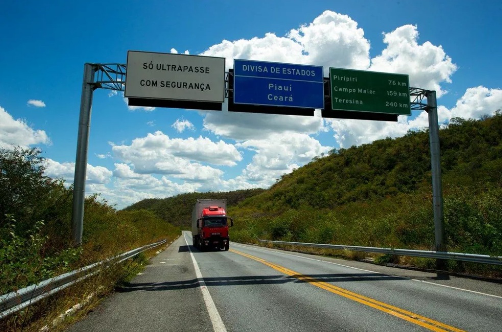 Ceará teme perder aeroporto, torres eólicas, escolas e hospitais em disputa de terras com Piauí; entenda