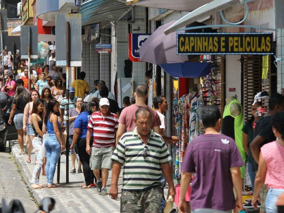Saiba como vai ser o funcionamento do comércio no feriado desta semana