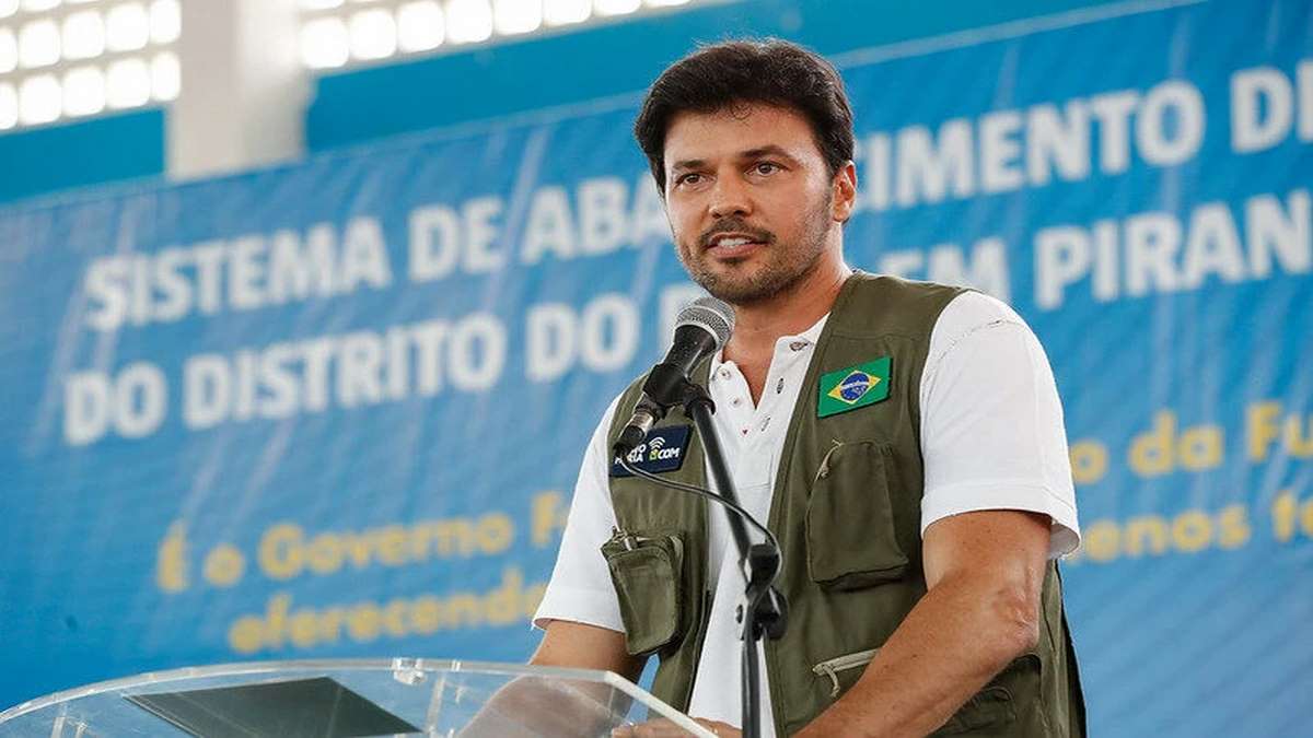[VÍDEO] Fábio Faria sobre Rogério Marinho: "é baixinho, mas um gigante para trabalhar"; ASSISTA