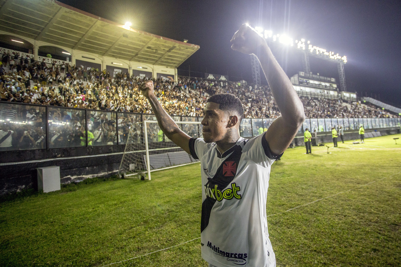 GOL: Vasco vence Londrina e assume vice-liderança da Série B