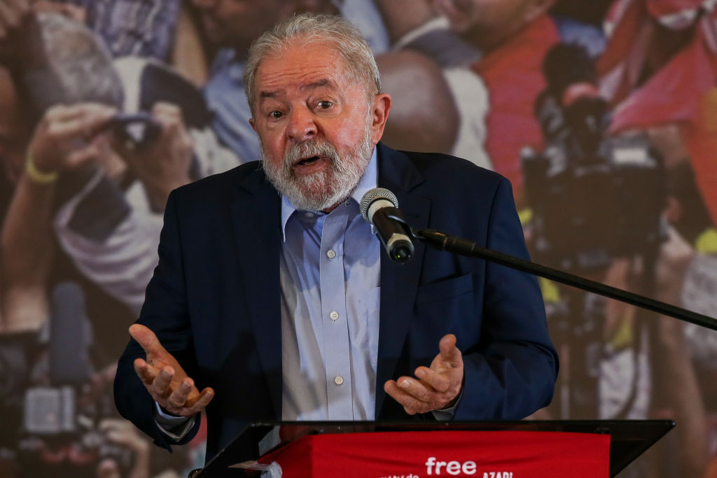 Lula diz que PT “de vez em quando” vaia Hino Nacional