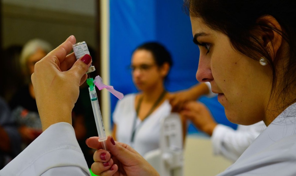 Natal inicia aplicação da quarta dose contra covid em pessoas a partir de 40 anos