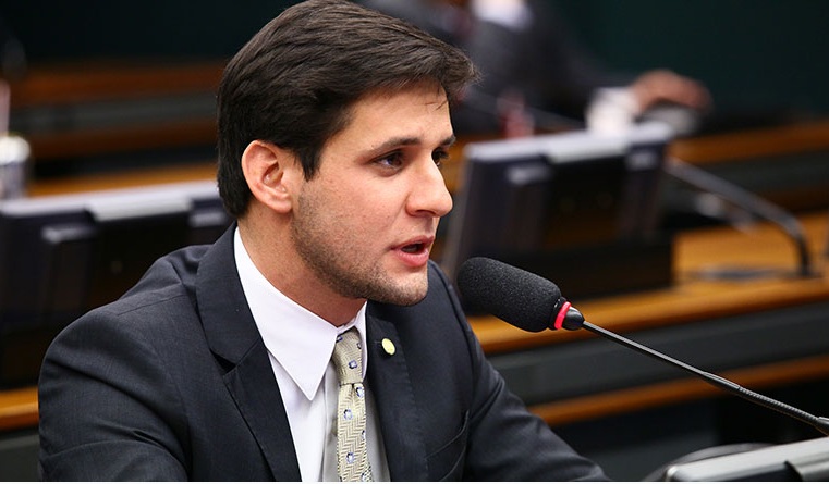 Decisão do TSE impede aliança entre Rafael Motta e Fátima