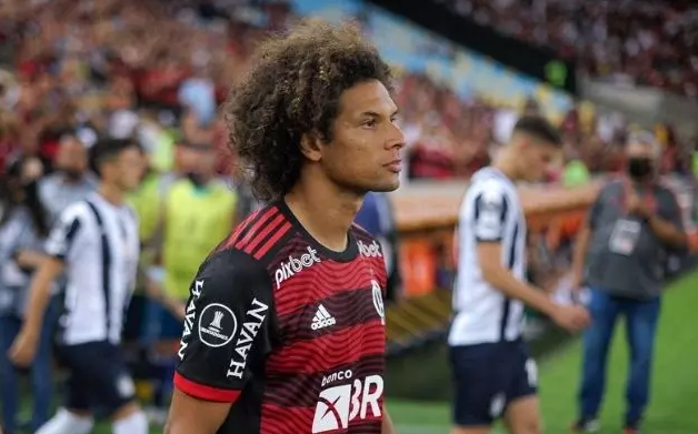 Willian Arão, do Flamengo, é bola da vez em lista de Jesus no Fenerbahçe