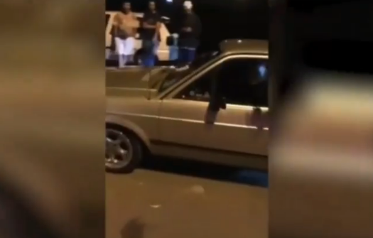 VÍDEO: Jovem se despede dos amigos antes de disputar racha e morrer em acidente a 140 km/h